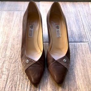 Gucci Vintage brown leather kitten heels 38